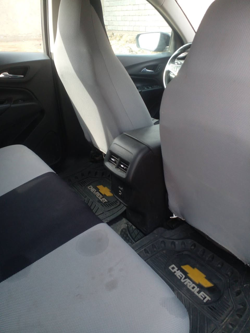 سلام عليكن كوينكس للبيع موديل ٢٢ حادث بسيط رقم واسط الجديد باسمي استفسار / ***********
