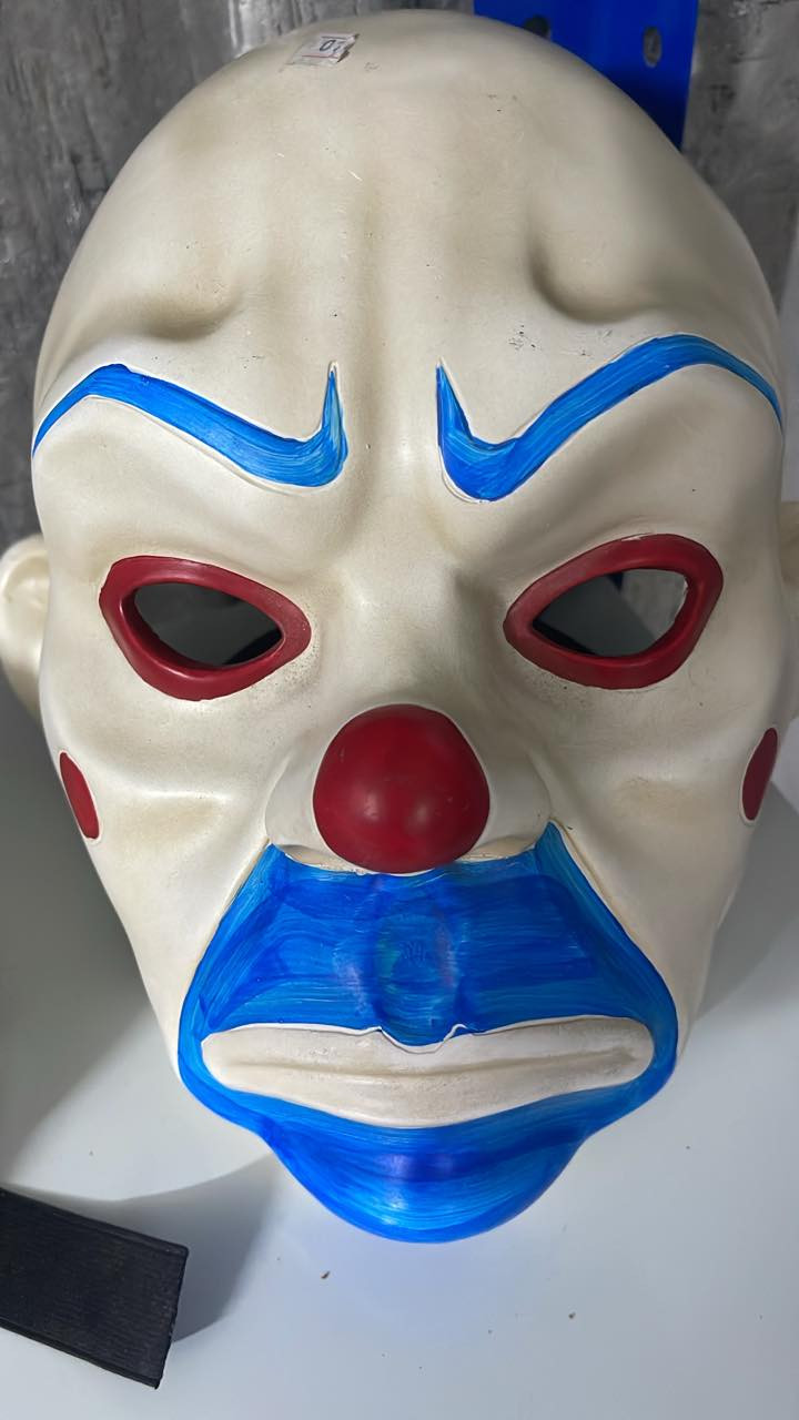 قناع جميل يجنن بي وزن سعر القطعه 25مع ت 30حجز***********
