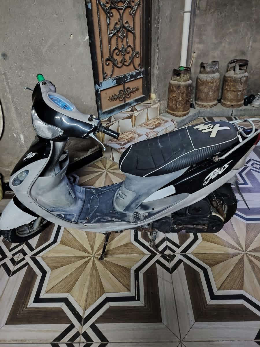 السلام عليكم دراجه ماكس للبيع دراجه سلف كهربائيات شغاله  السعر 850 المكان السماوه للاستفسار (***********)
