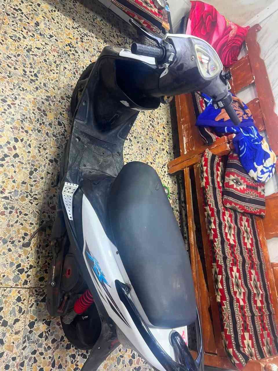للبيع ماكس عدله بوشه بلاد نكره سلف شلعه معدل فول كفرات اصليه مختم دراجه مكفوله السعر 700 العنوان بغداد الاعظميه شراي يتصل ***********
