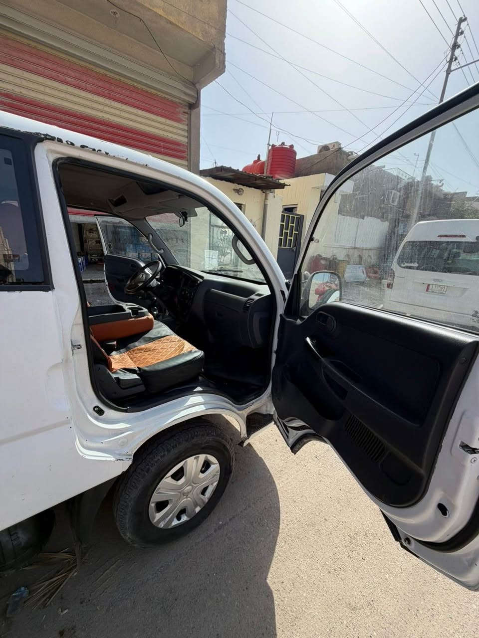 السلام عليكم بنكو 2011
نثيه مكينه سبلاين مسكر
السياره حديده ارقام متوم
*********** البصرة, العراق
