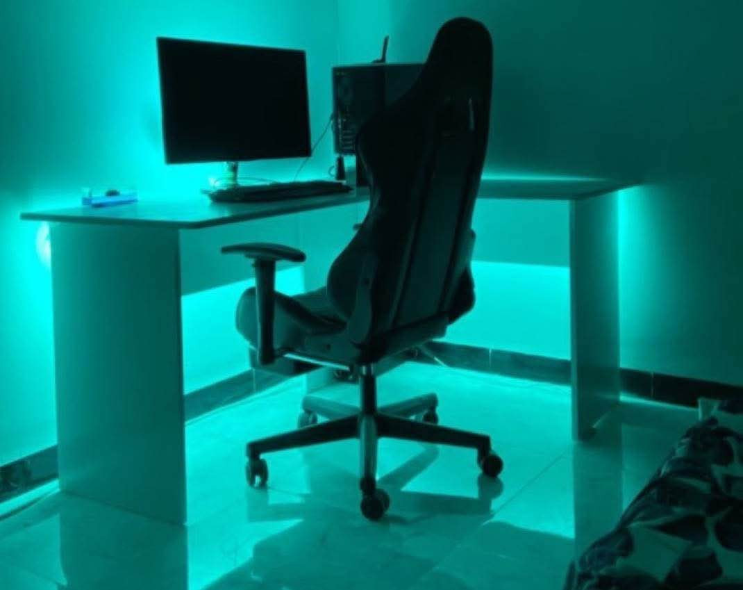 قابل للتفاوض 

خشب mdf
العمق 60
الطول 183cm
الارتفاع 75 عمارة, ميسان


**إذا كنت صاحب هذا الإعلان وتريد حذفه لأي سبب، رجاءا أرسل رسالة إلى الدعم الفني**