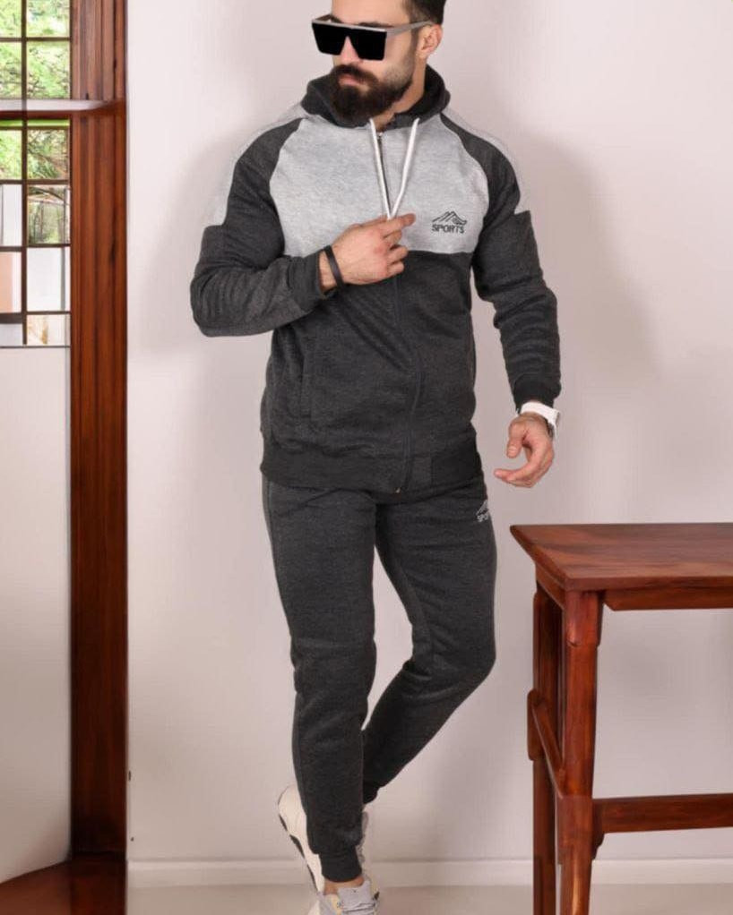 ع بركة الله 
تعلن ازياء LACTOSE 🐊

تخفيضات تخفيضات نهايت موسم الشتوي 

بمناسبة حلول شهر رمضان المبارك عروض 

سويتر + بدي+ قميص شتوي+ هانيك  كل قطعتين ب 15 

جميع لتراكات القطعه ب 10 قطعتين ب 15   

جميع القماصل ب 15 القطعتين ب 25 

يلك دشداشه جلد فقط ب 10 القطعه

دشاديش القطعه ب 15 (62L 62m60m56xs) فقط هذين المقاسات باقيه

راقيه وسعر مناسب 

موديلات جميلة 😍

تراكات خامه ثقيله خثين مبطن 

أسعار مناسبه 😍

من الله التوفيق 

لأنبار عنه 
شارع الحضره 
عمارة موسى مكي 
يوجد خدمة توصيل 

ملاحظه / المحل  يفتح من بعد صلاة العصر الى  ال ساعه ٢ ب لليل 

*********** واتساب.
