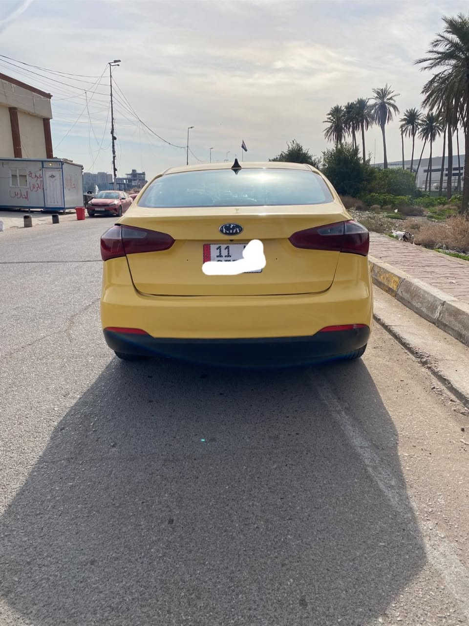السلام عليكم

كيا فورتي 2015 
رقم بغداد الجديد
السياره وارد امريكي ليبل واحد
حادثه قبق جنطه مبدل
بيها معجون باب الصدر وجامرلغ الامامي بدون تبديل
او بيها معجون باب الخلفي خلف السايق بدون تبديل
سنويه لحد 2027
مكينه دوش 1800 كير تبريد خير من لله 
تخم تاير دوشمه تحكم ستيرن شاشه لمس 
انتبه ممتواجد ع فيس 
رقم تليفون ***********
مكان السياره بغداد
السعر  105 
 او بيها مجال
