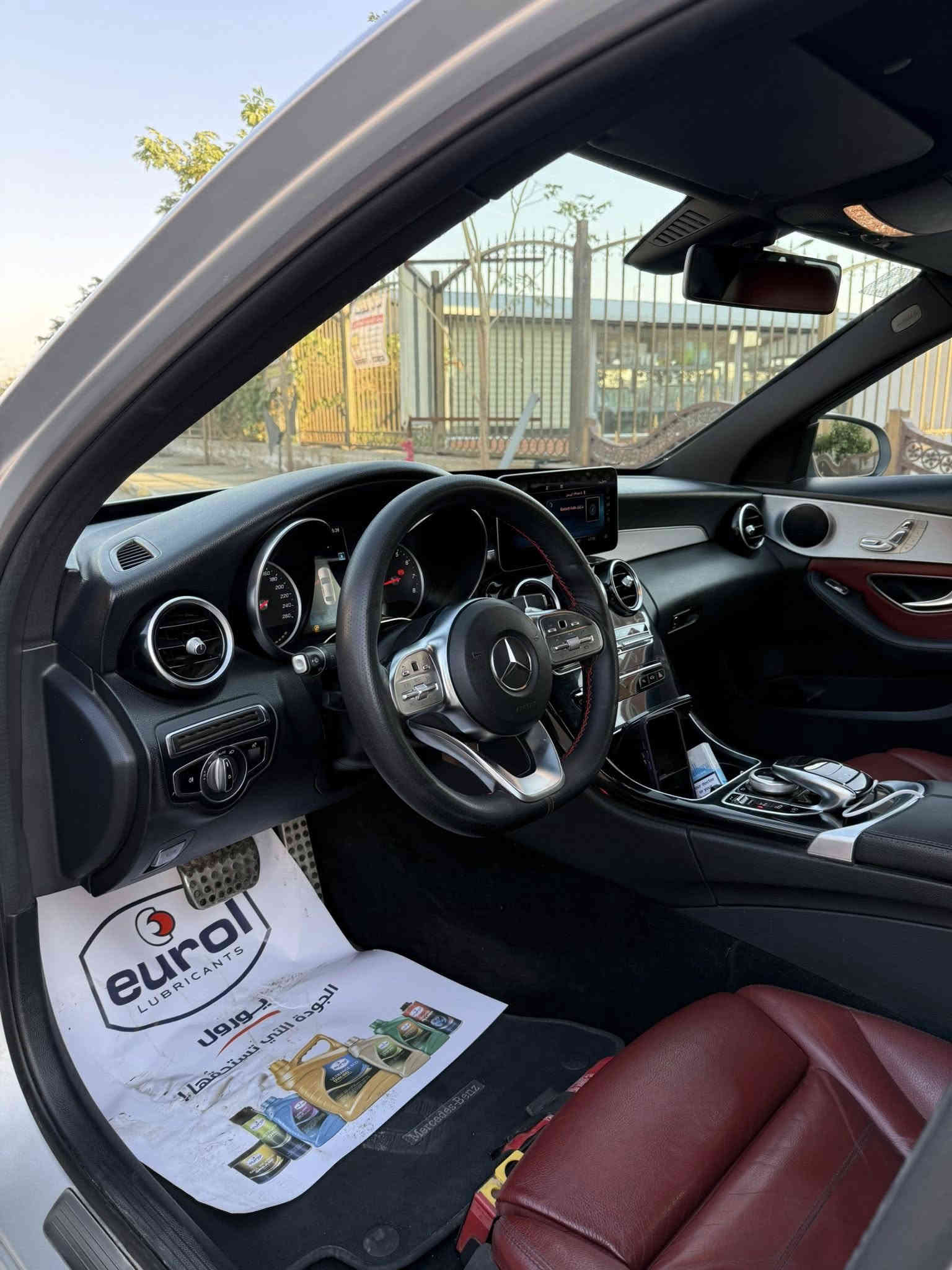 السلام عليكم 🤍
الحلوة للبيع 
مارسدس بنز c200
وكالة BCM
موديل 19
يعني السيارة خليجي مكفولة ماعده بارد بصيط بجاملغ الخلفي
وباب السايق مسحوب BDR هم مكان بصيط كلش 
السيارة بلحقيقة احلى من الصور🤍
المكينة 2000 T 🔥🚀
الموصفات…..
سيارة فول الفول 
بانورما 
داخل جلد دم الغزال 
دبل ماوس
بعد معروفه موصفات المارسدس 
الفول 
الكير ومكينة كفالة 🤍
ماشية45 ميل🚀
صفر مسج 
صدر امامي خلفي بجيس 
السيارة كله بجيس 
الاستفسار 
***********
واسف ع اطالة🤍
