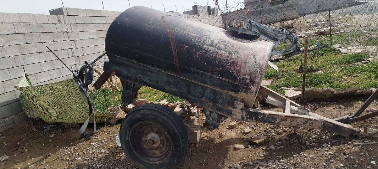 تركتر للبيع مع ملحقاته يصلح شغل بلدية او بيع الغاز السعر عل خاص للاستفسار الاتصال على الرقم***********
