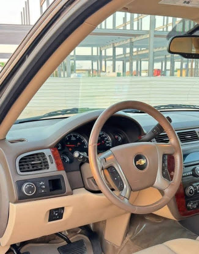 سلام عليكم شوفر للبيع 2013مكفوله كفاله عامه للعلم ادوات ادوات سياره جاهزه على اخر حبايه تخم تاير جديد رقم الهاتف ***********
