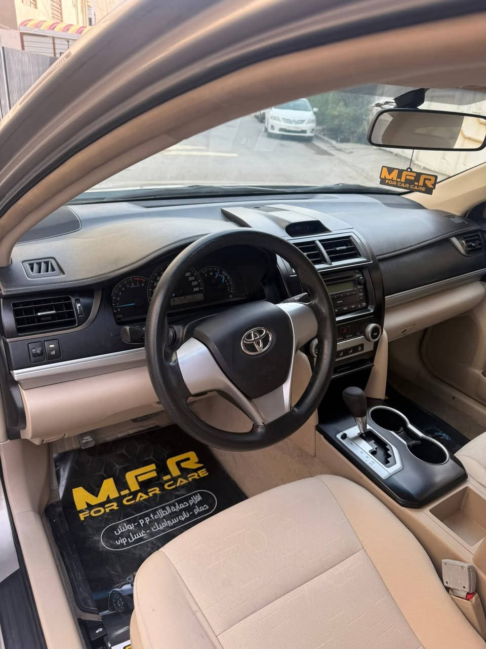 السلام عليكم كامري موديل خليجي 2013 ماشيه 93 الف
بدون صبغ  جاملغ امامي بارد فقط مواصفات عتياديه السياره جاهزه صدر جديد تبريد ثلج مابيه نقص ملاحظات بسيطه بالدعاميه فقط. 

 السعر 145 ورقه 

العنوان المنصور ***********
