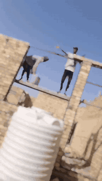 سلام عليكم خلفه بناء نشتغل طابوك بلوك فرمستون عگاده شغل درجه اوله يوميه مكطوعه اعدبل اتصل ودلل واتساب او علا الرقم ***********
