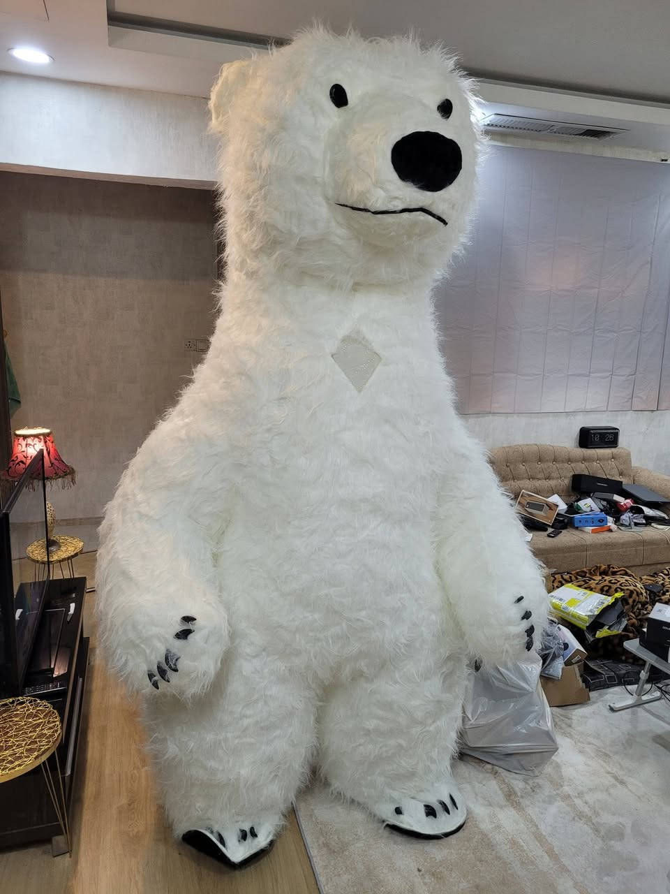 من رخصة الادمن متوفر جديد اكبر حجم 
ارتفاع 260 سم ضخم كلش يشتغل بطاريه 12 فولت او محوله 12 فولت كهرباء مباشر يصير يدخل شخص بداخله ويتحرك ويمشي واتريد بس اتبقي بس هيج عرض


**إذا كنت صاحب هذا الإعلان وتريد حذفه لأي سبب، رجاءا أرسل رسالة إلى الدعم الفني**