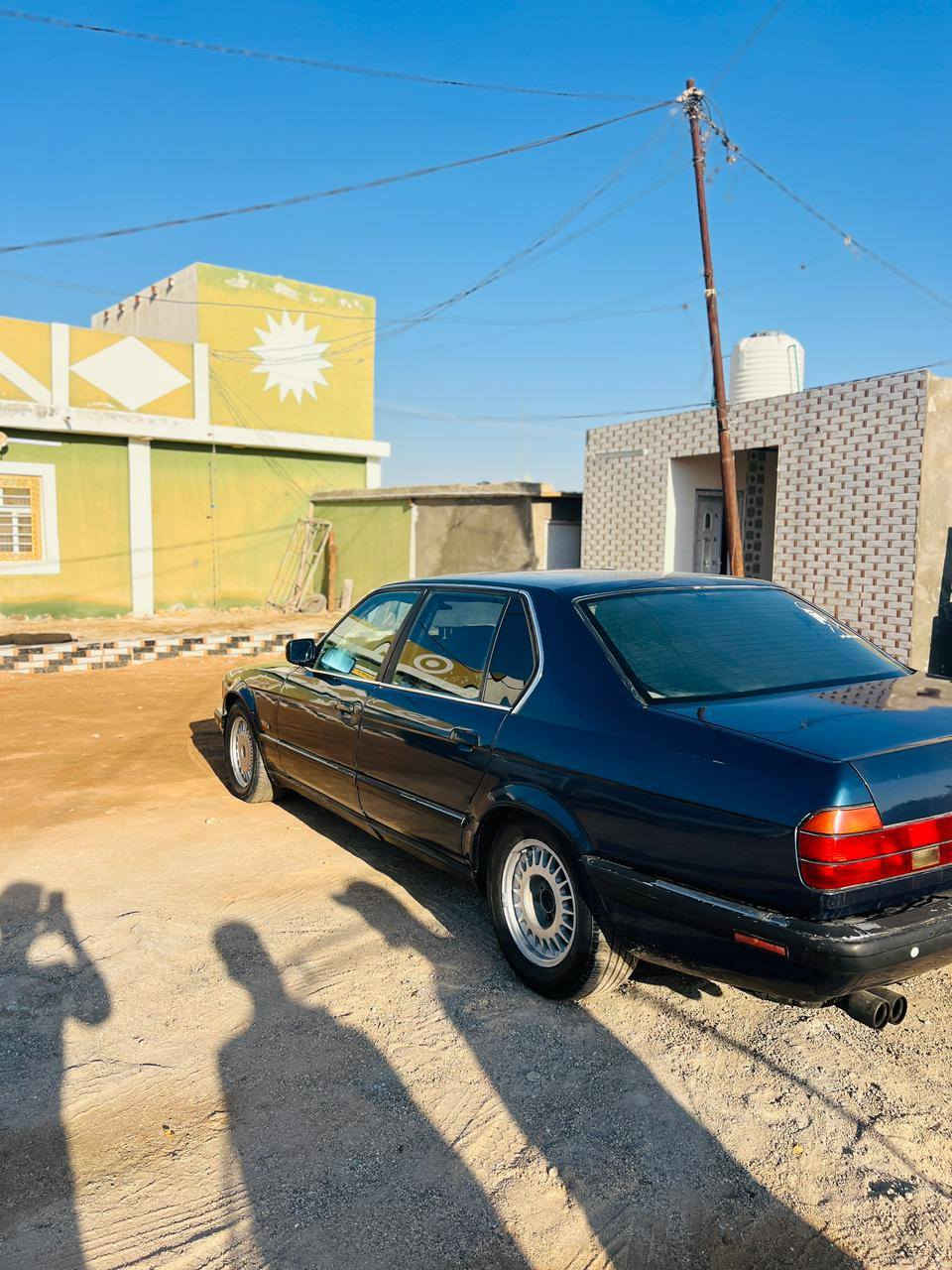 السلام عليكم
بيم 89بغداد نكليزي مداور ثاني يوم
مصبوغه عام لجماليه بدون ضربه 
سياره جاهزه من كلشي 
45ورقه وبيه مجال بسيط 
الديوانية الحمزه الشرقي 
***********
