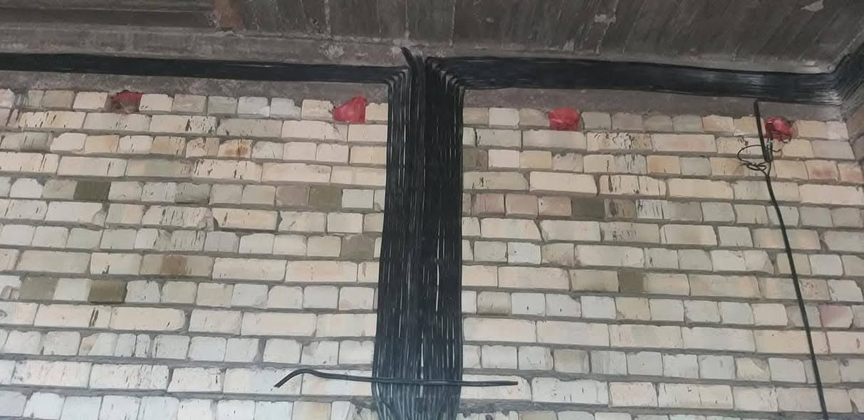 السلام عليكم لتأسيس الماء والكهرباء. اتصل ***********
