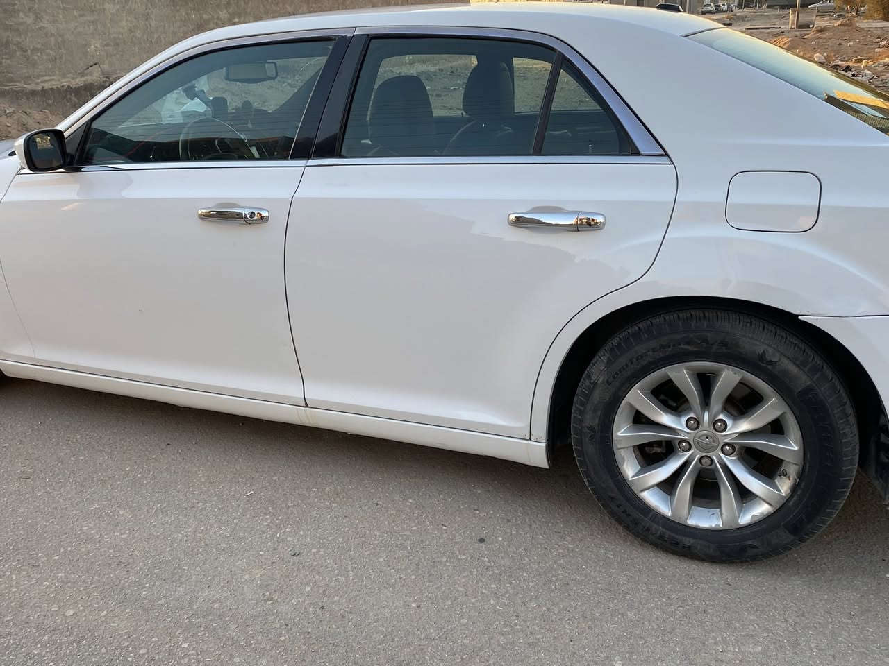 يالله سلام عليكم اوباما للبيع موديل 2012 اصل البجم مثل ماموضح كدامكم محدث فقط رقم اربيل باسمي مداور شوكت مايعجبك ماشيه 230 الف قابل للزياده السياره وارد كندي بدون ضربه داخله بيها فقط البنيد مثل ماموضح بلصوره والجاملغ الامامي الايمن مبدل بلادي مال كصه نفس اللون وبيها دور جاملغات خلفيه ع كد اصبعين مصبوغات سياره كير مكينه مكفول نضيفه كلش مابيها اي نقص كبل للشارع مثل ماموضحه بلصور مكاني كربلاء سعرها 165 ورقه وبيها مجال قليل 
***********
