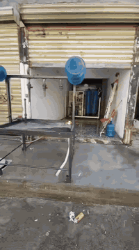 محطه مي للبيع كامله شغاله سعر 3 ونص بيها مجال  07777499400