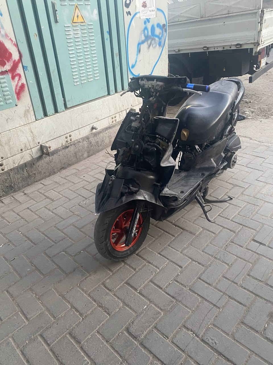 السلام عليكم دراجه جي تي ار دراجه نضيفه امانت الله نضيفه تايرات ويلاه جدد دراجه بلاديه نضيفه دراجه من بارده تشتغل من تحمه تطفى مكاني بغداد الكفاح دراجه كوم حديد ابيع وحتلو مراوس السعر 375
***********￼
