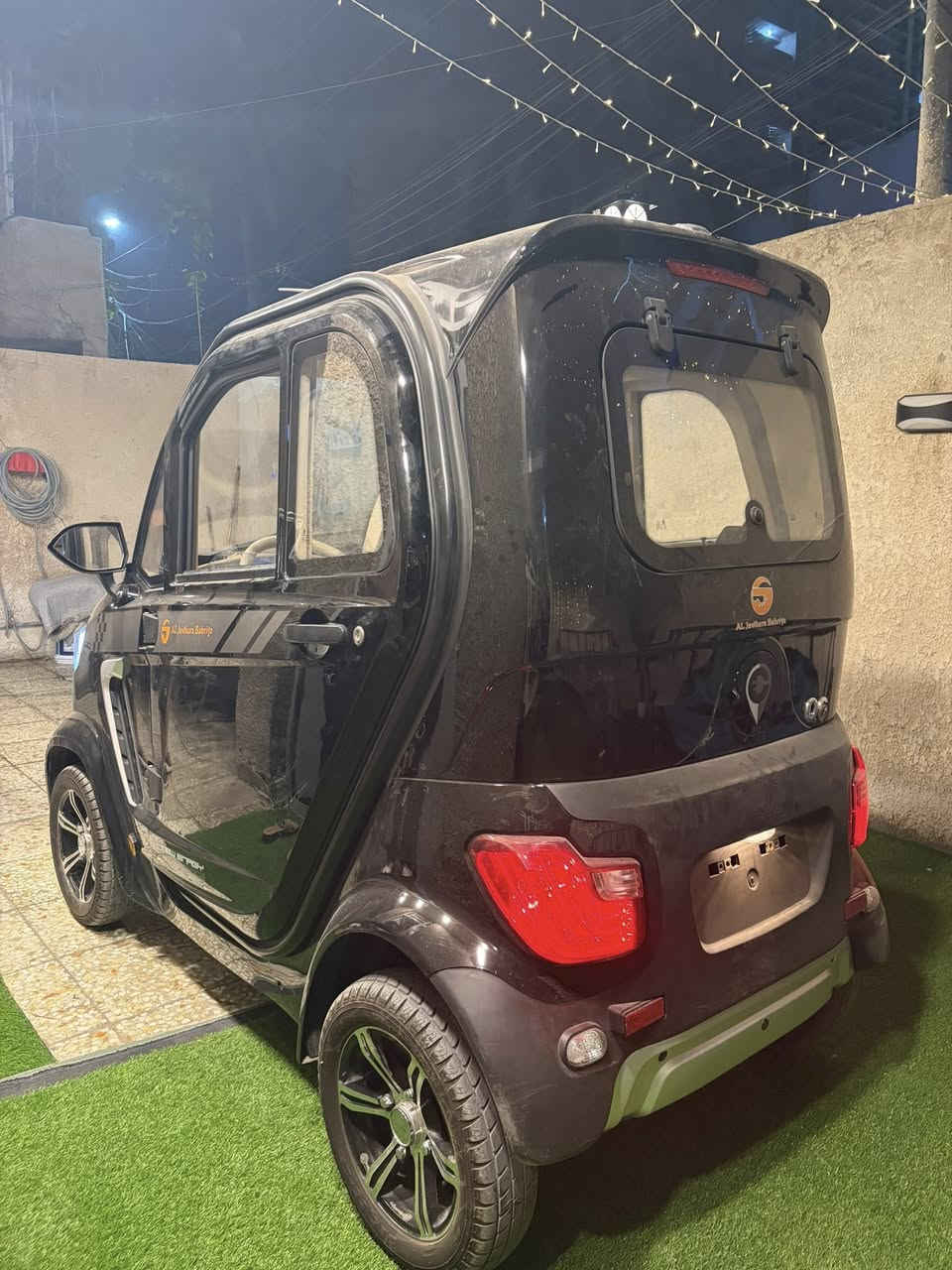 سلام عليكم سارتي للبيع شحن G6 اشيل 3 نفرات 5 بطاريات كبار كمبريسر تبريد حار وبارد والمرور ميحاسبك عليها تمشيك 70 كيلو متر السعر 5ملايين و500 الف وبيها مجال 
رقم التلفون ***********

