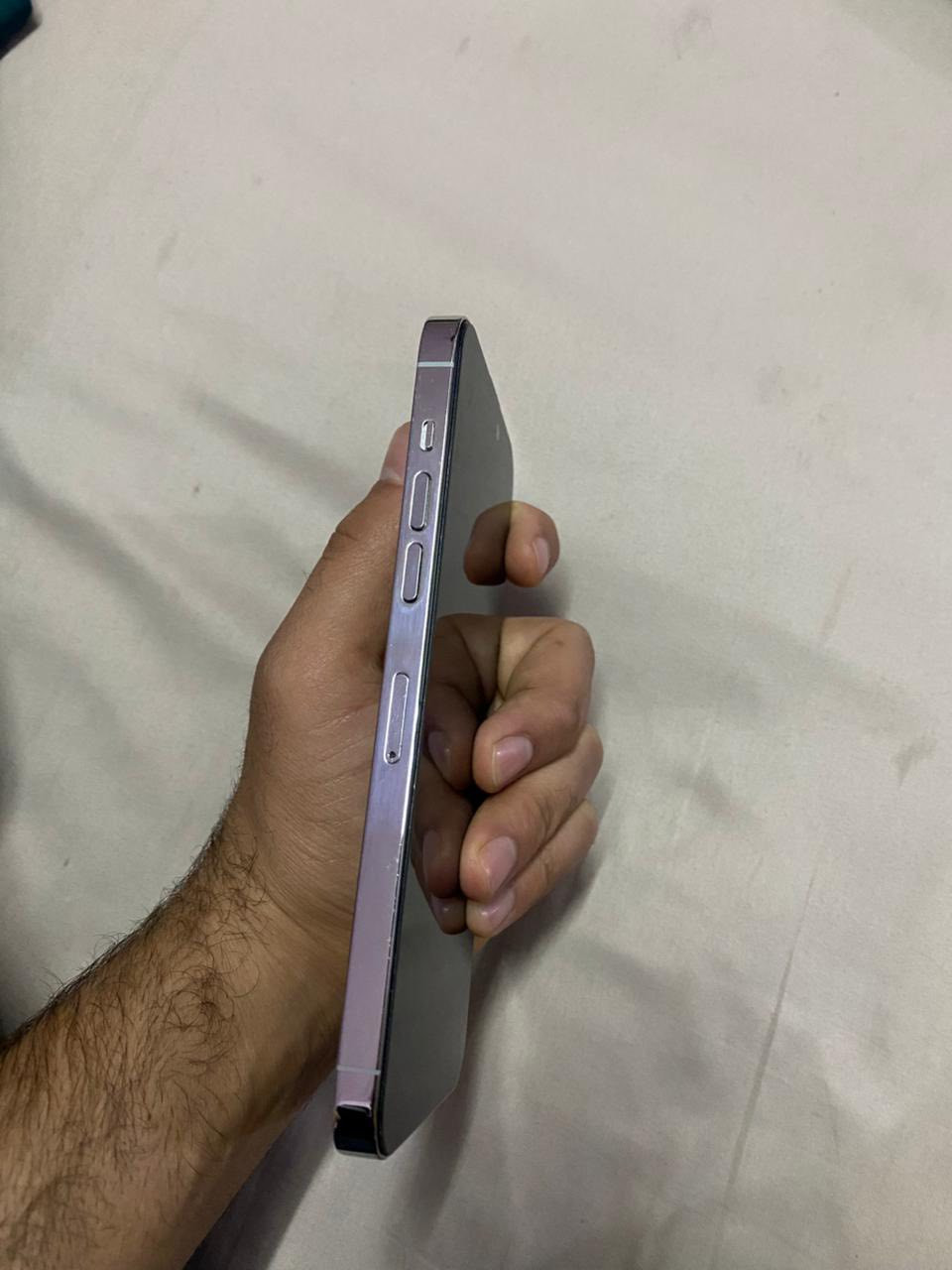 السلام عليكم ورحمة الله وبركاته
للمراوس فقط بآيفون اعلى وانطي فرق
 ايفون ايفون 14 برو ماكس 
256
100 مبدله شرط اصليه وكاله
نضافه فول
شرق اوسط 
كله شغال وبلادي 
مكاني بغداد


**إذا كنت صاحب هذا الإعلان وتريد حذفه لأي سبب، رجاءا أرسل رسالة إلى الدعم الفني**