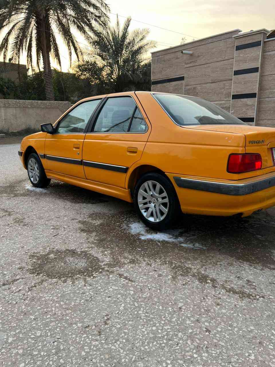 السلام عليكم
بيجو بارص 2022 حرة سنوية جديدة
مصفرة هيئة وغرامات 
ماشية 100 حقيقي وعالفحص
مكفولة من الضربة والتبديل والبارد
والفتح والجراد والخياس
بيها صبغ بسيط كلش بالجاملغ اثر شخط
كير ومكينة مكفولات
لا تبخير ولا تنقيص عالفحص
صدر امامي خلفي كله جديد
تاير ويل كب مال الشركة
منظومة غاز
تبريد تدفئة شغال
كهربائيات كلها شغالة
جاهزة من كلشي
شرط مكاتبة مرورية
مكاني بابل المركز
***********
