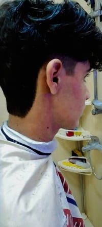 يوجد حلاقه 💈🎖🦰 دلفري داخل بسمايه فقط للكبار 10 ولاطفال  5 ترتيب ونزاكه...