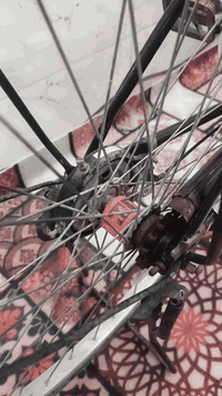 سلام عليكم باسكل حجم 26 للبيع مديل 2012 وياله موس تايرات عله وضعه البلادي باسكل برغي ما عايز نضافه كدام عينك سعره 75 وبي مجال! مكاني نجف ( بيع فقط مراوس ماكوو ) ***********
