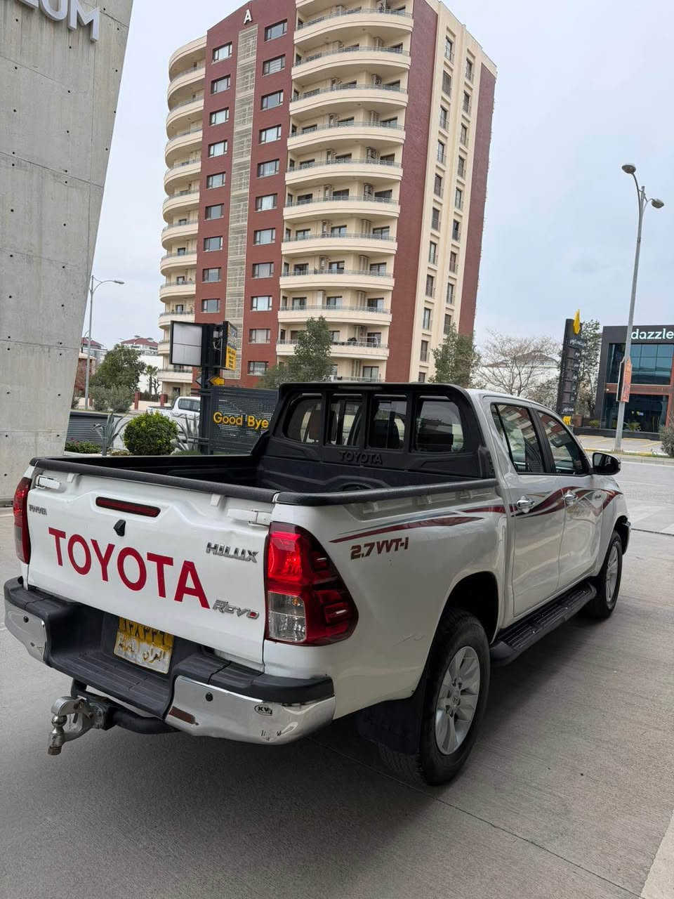 توێتا هایلوکس ٢٠١٦ گێری عادی سەیارەیەکی زۆر پاک و بێ مەسرەفە 
٢٢٠هەزار کیلۆمەتر ڕۆشتوە تەزجیل ئەوەلمەڕەیە لە سفریەوە لای خۆمانە
بۆیاخی نیە بۆنیدەکەی و جاملغی سەکن pdr هەیە هەنێک شوختی هەیە 
مەکینەی نەکراوەتەوەو بێ کێشەیە السليمانية, العراق


**إذا كنت صاحب هذا الإعلان وتريد حذفه لأي سبب، رجاءا أرسل رسالة إلى الدعم الفني**