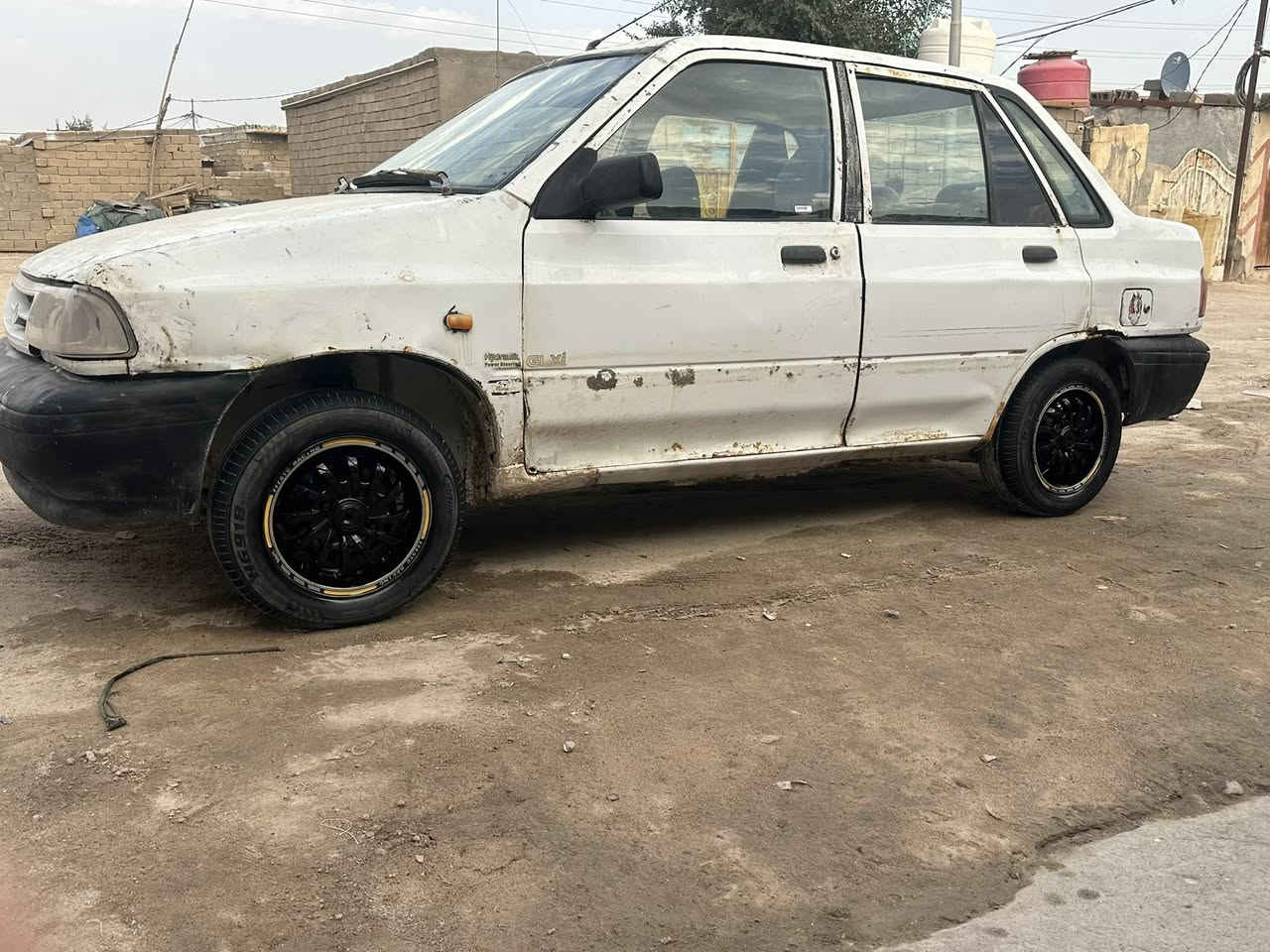 سلام عليكم سايبه للبيع مديل ١١مكيينه تبخر كير تمام البدي شوف العين تخم تاير السياره عوزهه ترتيب رقم بصره اليف برانكيت حلو تعهدالك سرقه وعشار السعر ١٦ وبيهه مجال العنوان البصره الزبير مراوس حسب الغناعه ***********
