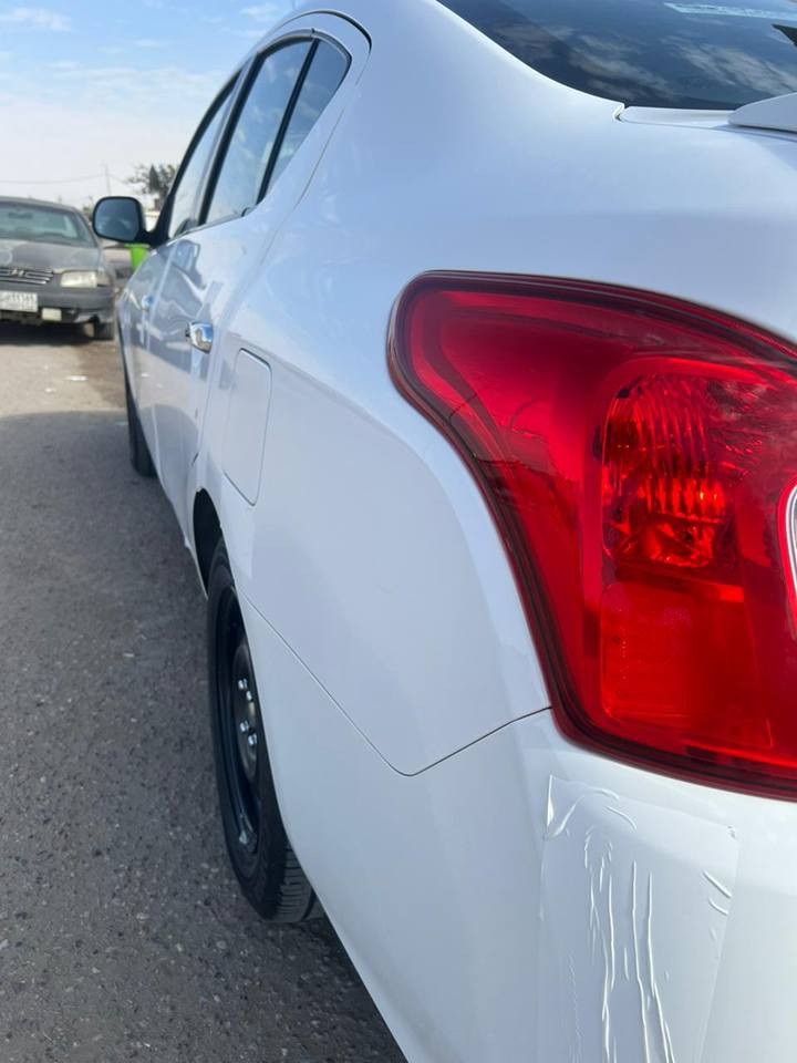 السلام عليكم نيسان سني هندي موديل2024
سيارة جديدة  ماشيه 31km مكفولة كفالة عامه 
بيه رصعه بلباب ورا السايق ورصعة جوه البك لايت
ولباقي كفالة من الشخط سيارة ع وضع الشركة ما مفتوح بيها برغي كباتها وكتلوك مالها موجود 
سبيرها مانازل
رايدها 131 وبيها مجال كلش بسيط 
عنوان بصرة ابو صخير سكن المطار 
رقم الهاتف.***********
ما متواجد بالفيس اليريد يتصل وبخدمته البصرة, العراق
