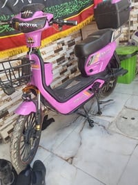 دراجه شحن حجم 20 شغاله بطاريات نضيفه كبار السعر 250 مكان بغداد وره سيط...