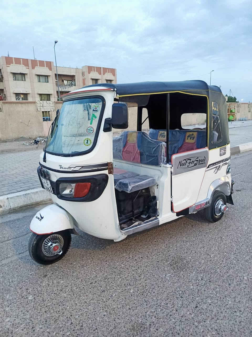 السلام عليكم للبيع تكتك TVSمديل -2021-رقم نكليزي وسنويه لبدي بي رشات صبغ بس بدون ضربه مكينه بس ولفات مبدل تكتك جاهزه كهربائيات حداده مابيه اي نقص رايده 5,500وبيه مجال مكان بصره رقم لهاتف ***********
