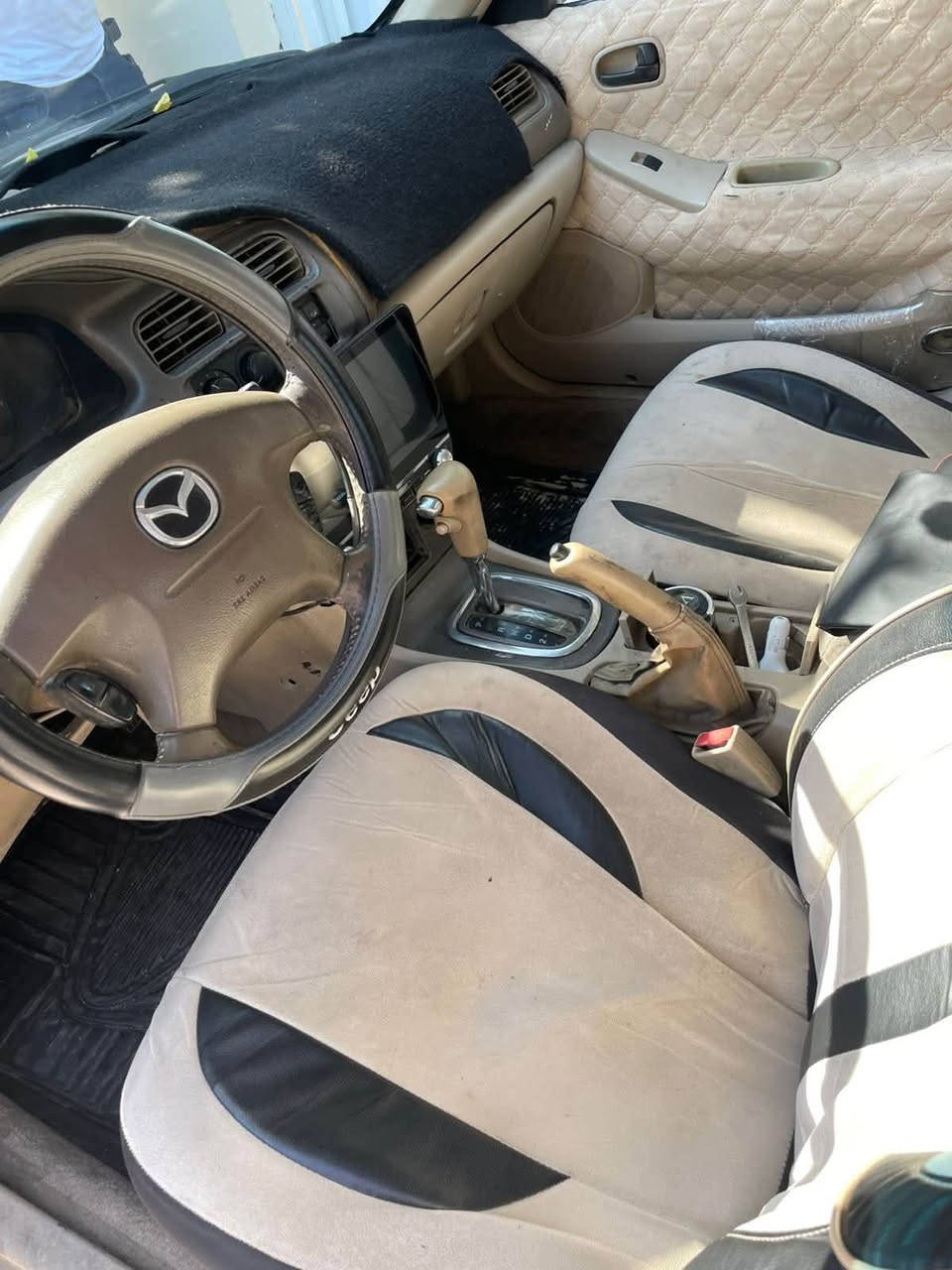 سياره مازده 626 وارد امريكي بلاد موديل 2000محرك بدون صرف كير بشرط كاربون ما مسجل صبغ عام بدون حادث كهرباىيات كلها شغاله تبريد بس يعوزه غاز بشرط سياره حلوه ما متعوبه سياره رقم دهوك كاربون مامسجل 
سعر ٣٣ او بيها مجال عليها ٣ ورقات غرامه تنزل من السعر بعد الاتفاق شرط الوكاله ولتحويل
***********
