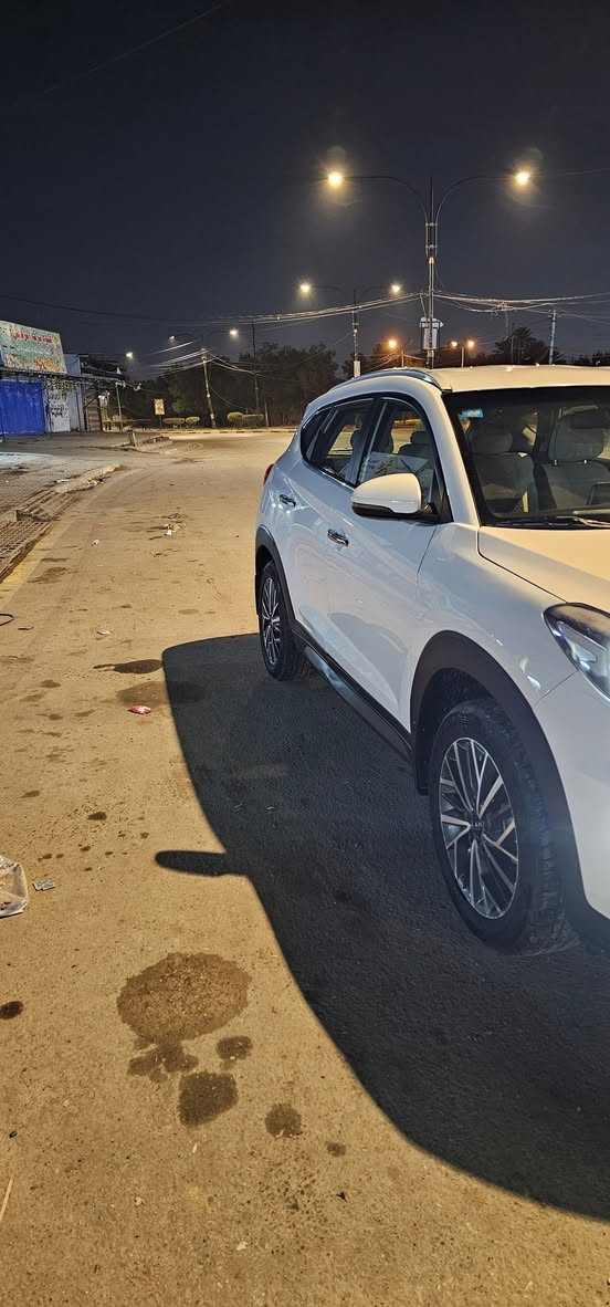 السلام عليكم توسان خليجي موديل 2020 رقم النكليزي القادسه بسمي بيه صبغ جاملغ وتكمه والكصه محدده الك قماره وبنيد مبدل بلادي بدون دواخل باقي السياره مكفوله ماشه 87 العنوان بغداد الكاظميه جكوك السعر 155 وبيه مجال بصيط *********** غير متواجد ع فيس
