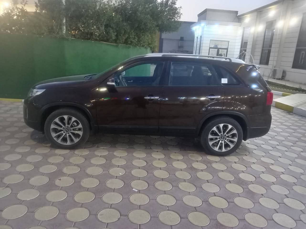 سلام عليكم سورنتو للبيع 2014 خليجي ٧راكب فول مواصفات من عدا بنوراما رقم شمالي ماشيه ١٤٩ غرفه نظافته ٩٠٪مكينه ٤ سلندر دوش  باسمي سياره مكفوله من عدا بارد كد شبر بلباب مكاني الفلوجه للتواصل ***********
