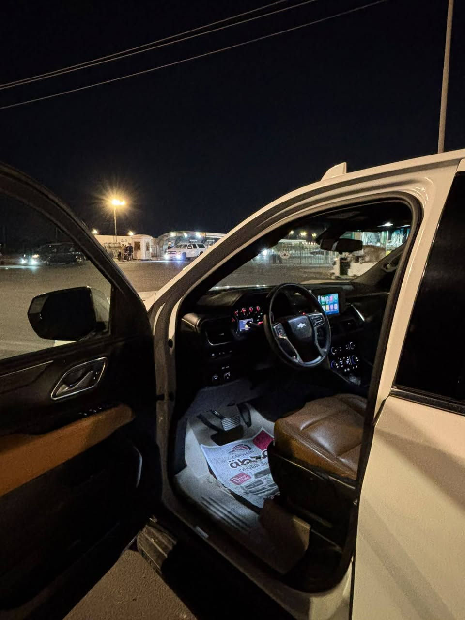 🚘 للبيع: شيفروليه تاهو بوليسي
⚪ اللون: أبيض

📍 الممشى: 70 ألف

🔧 المحرك: 6200 بوليسي 

🚗 السيارة فيها ضرر جاملغ وبنيد، مع صبغ خفيف في تكّمه السائق.

💰 السعر: 35,000 دولار (قابل للتفاوض بالمعقول)

📞 للاستفسار والاتصال: ***********
