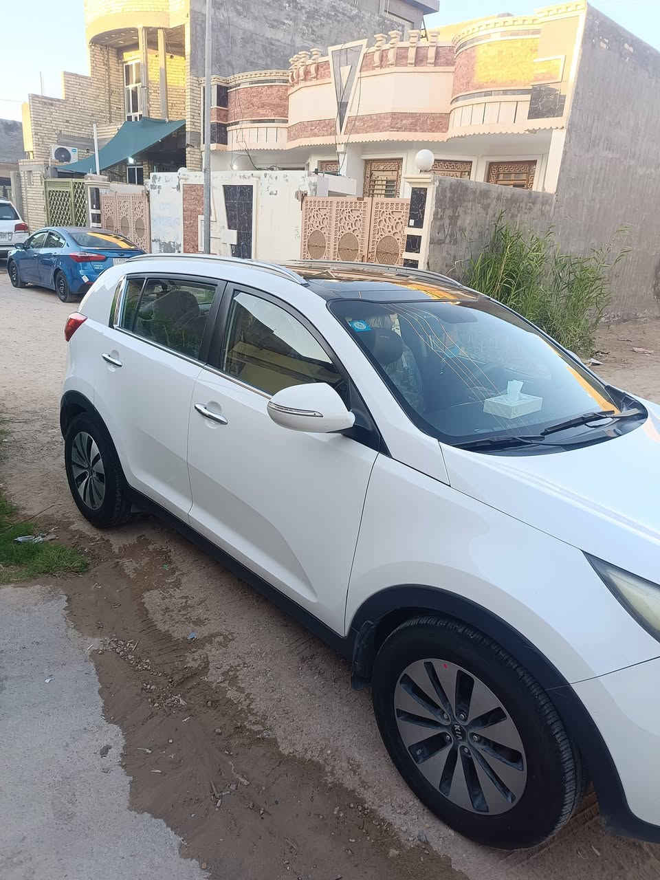 للبيع كيا سبورتج ٢٠١١ خليجي بانوراما
رقم بغداد الماني بأسمي
مكينة وكير مكفولات 
تبريد ثلج
شدالها تخم تايرات 
السونار  مع الصور
سعر البيع ١١٥ ورقة 
موبايل ***********
