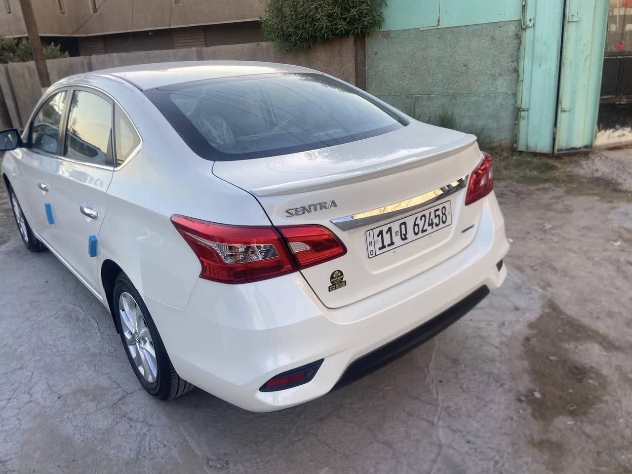 نيسان سنترا موديل ٢٤ زيرو كفالة عامة ماشية ٣٠٠٠ ثلاثة الاف استلام شركة على ايدي وما مستخدمة رقم بغدادباسمي ومواصفات السانترا معروفة مكانها بغداد وسعرها ١٢٠ للاتصال 
***********
