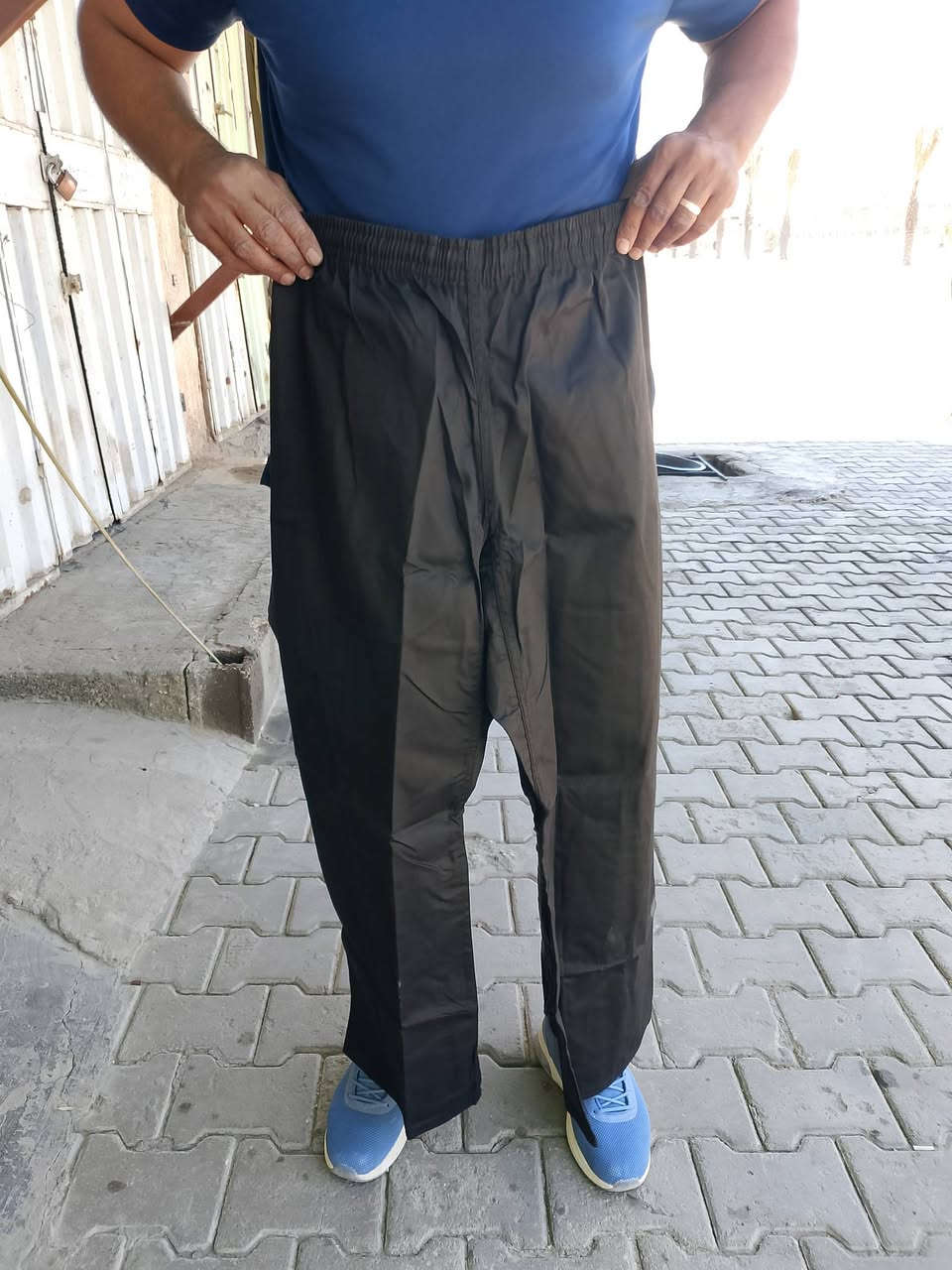 السلام عليكم 
عندي شليف كامل بجامه سوده وكل القياسات متوفر جديد مو باله فقط جمله مو مفرد عنواني كربلاء المقدسة حي العامل مقابل ملعب الغاضريه لتواصل عبر الفيس بوك او الاتصال على الارقام التاليه 
*********** اتصال فقط 
‏‪***********‬‏ اتصال وات ساب
