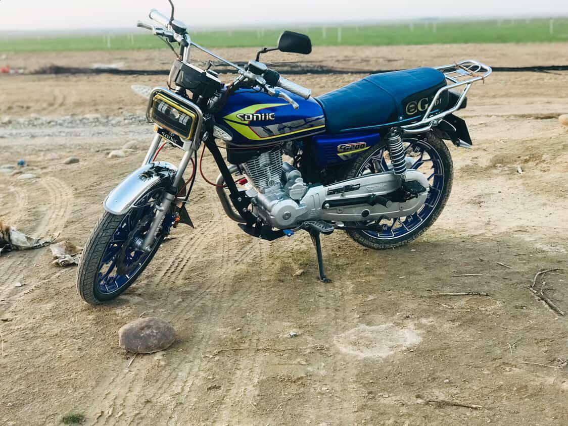 السلام عليكم   يوجد موطور 
سولنك موديل 25
دبل دسك 
محرك 200
وزن ثقل 
كلچ دهن بلادي 
وضع ابلادي كله
كهربائيّات كله شغاله 
سعر خاص مفتوح 
المكان ازاب قريه اشريعه 

لاتصال ***********

***********
يرهم مراوس يرهم مقدمه زينه و كفيل
