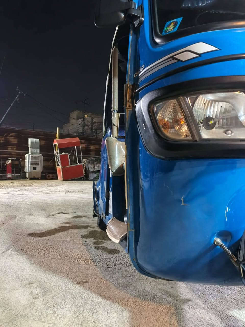 سلام عليكم تكتك موديل 22 نزله 23 تكتك بصمه رقم نكليزي بغداد  هزه جديده كفاله عامه ماعده طخه الي وره مثل ما واضح بل صوره غيره تكتك كفاله مكينه وكير كفاله عامه عنوان بغداد البياع رقم هاتف *********** سعر 8300 وبيه مجال
