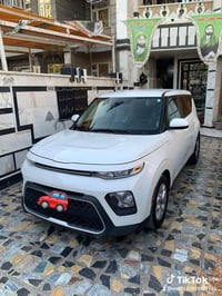 كيا صول 2022 سياره وارد امريكي حادثهه فقط باب مبدل خلف السايق محرك 200...