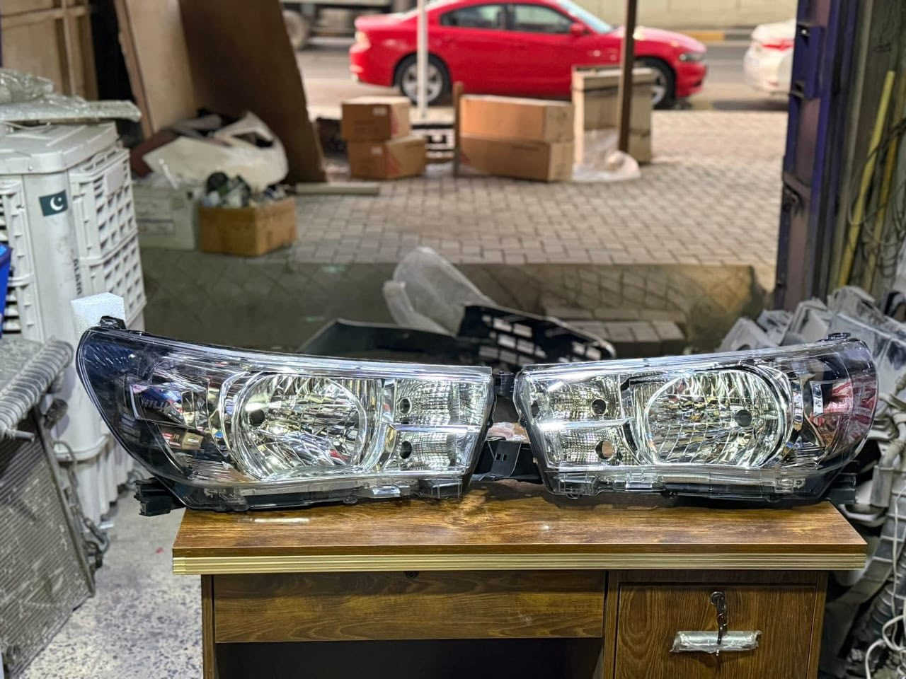 محلات الاصيل
***********
***********

تم بحمد الله وصول حاوية ادوات بيكم تفصيخ فتح اصلي + اصلي شركة + تجاري جميع موديلات الهايلوكس 2006-2025 جميع الفئات 

بيكم ناصي 
بيكم ادڤنجر 
بيكم TRD
بيكم GR
بيكم سعودي الناصي والعالي 

متوفر  دعاميات ، بنيد ، چاملغ ، ابواب ، باب بدي ، لايتات وبگ لايتات ، مرايات ، 

يتوفر توصيل جميع محافظات العراق 

العنوان :- بغداد - الطالبية - مقابل مطعم الصادق
