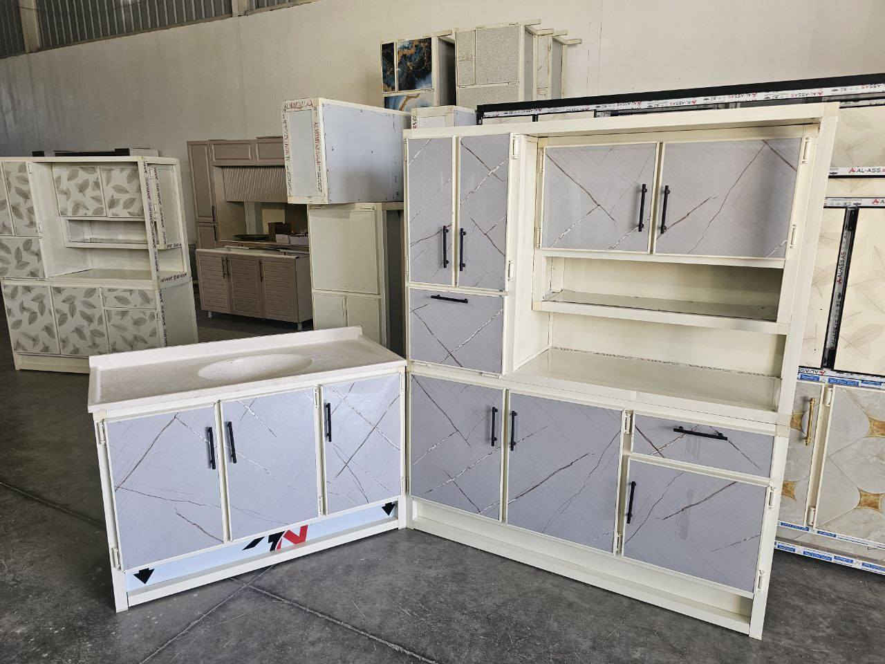 كاونتر متر ونص  ارضي وملحق ديكور حجل ثابت  مع سنك (متر و20 )مرمر 
السعر 250 الف ✔️  
سقف الارضي مبطن MDF


**إذا كنت صاحب هذا الإعلان وتريد حذفه لأي سبب، رجاءا أرسل رسالة إلى الدعم الفني**