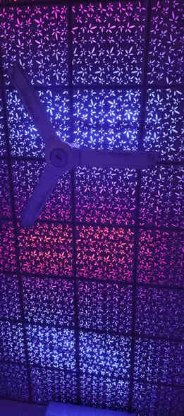 سقف ثانوي وياه شمعات 4 للبيع جديد صار سنه من اشتريته المكان غراف *********** انتصل وتدلل
