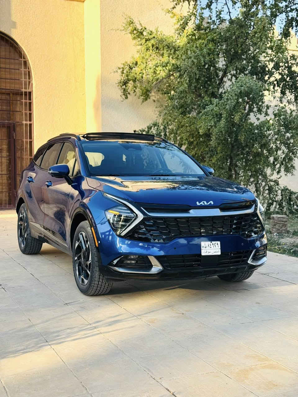 Sportage sx prestige 2024
ماشيه 28 ميل
فول مواصفات
اربع كامرات
كشنات حار بارد
ستيرن تدفئه
تشغيل عن بعد
كشن كهرباء 
رادارات ٣٦٠ درجه
بانوراما
حساس امامي وخلفي
مود درايف
السياره بدون صبغ بس بارد بالجاملغ
راس الشاصي بي سحب فقط بدون كص بدون معجون  بدون صبغ
 اي استفسار عن باقي تفاصيل السياره الاتصال على الرقم او واتساب

***********
السياره كلش مناسبه بالنسبه لخواته 207 وبيهه مجال
