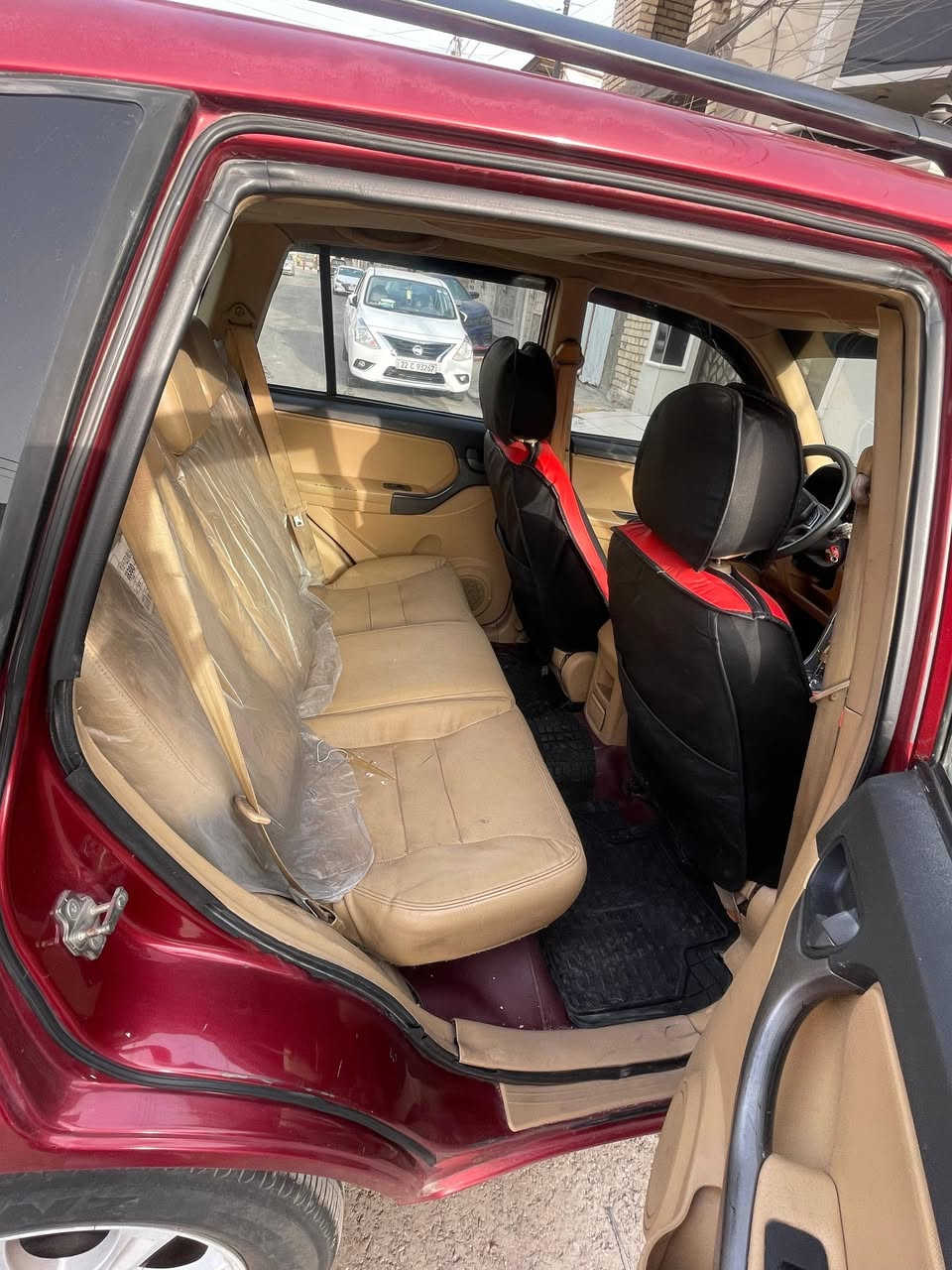 شيري تيكو 2013 بيها صبغ قطعتين محرك كير تبريد خبر من الله مراوس بشي حديث لو للبيع مكاني سعرها 60 حي الاعلام
***********
