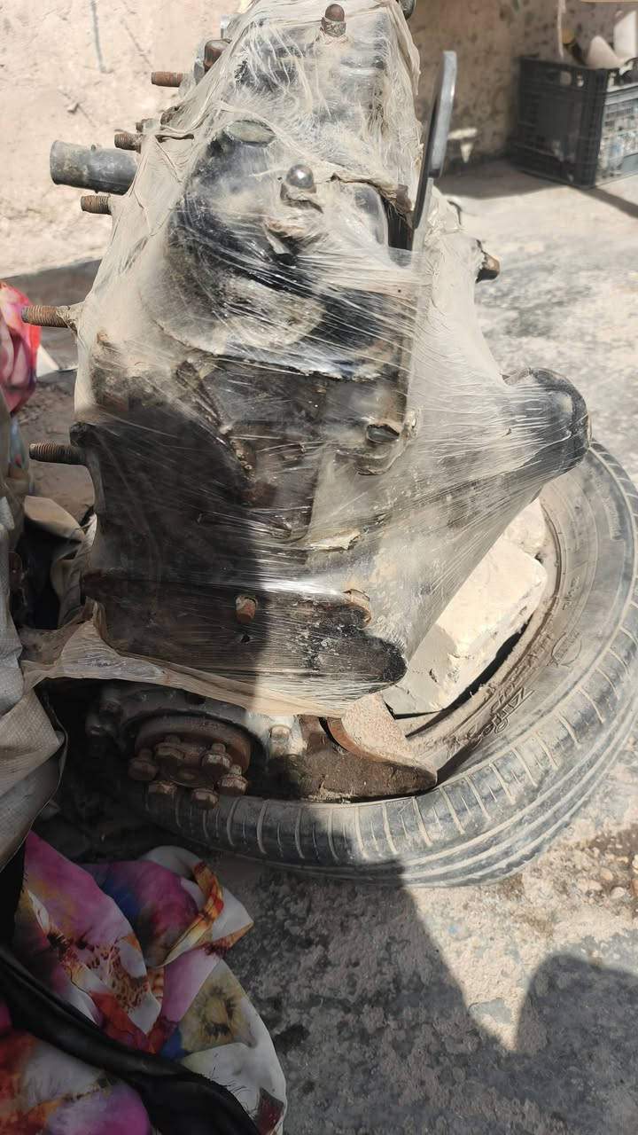 السلام عليكم مكينه فاتون للبيع مقفوله سعر 650 وبيها مجال***********
