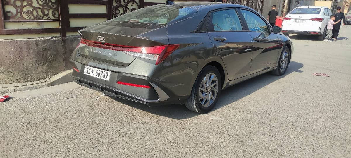 النترا 2024  امريكي لون زيتوني
محرك 2000 دوش وضع الشركة
كير كفاله وضع الشركة
تبريد كفاله وضع الشركة
 ماشيه 21 الف كيلو مو ميل بعدها زيرو 
حادثها موضح بالصور تبديل قطعة واحدة فقط بنيد اصلي نفس اللون و بارد بحافة الجاملغ الايسر و. بارد بحافة الايمن بدون قطرة صبغ السيارة
 فول مواصفاتها ( شاشه ديجتال _ اناره داخليه ليد LED _بصمه _ تشغيل عن بعد - تحديد مسار  _ تنبيه بالمري _ اشاير ترحيب  _ رادارات امامي وخلفي وجانبي _ لايتات اماميه ليد 3 عدسات  _  فول تحكمات بالستيرن _ تنبيه الخروج من المسار _ درايڤ مود _ وباقي المواصفات المعروفه ))
***********
العنوان : بغداد بغداد, العراق
