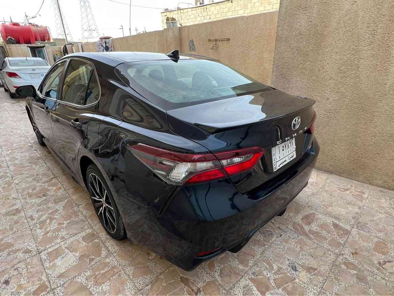 كامري 2021 رقم بصرة معوقين 
وارد أمريكي بيها جاملق امامي وباب تبديل بدون صبغ 
السياره جديده أستخدام شخصي ماشيه 70 السياره جديده بمعنى الكلمه كير مكينه حداده تبريد كله مكفول السعر 138 مكاني البصرة 
*********** Singapore
