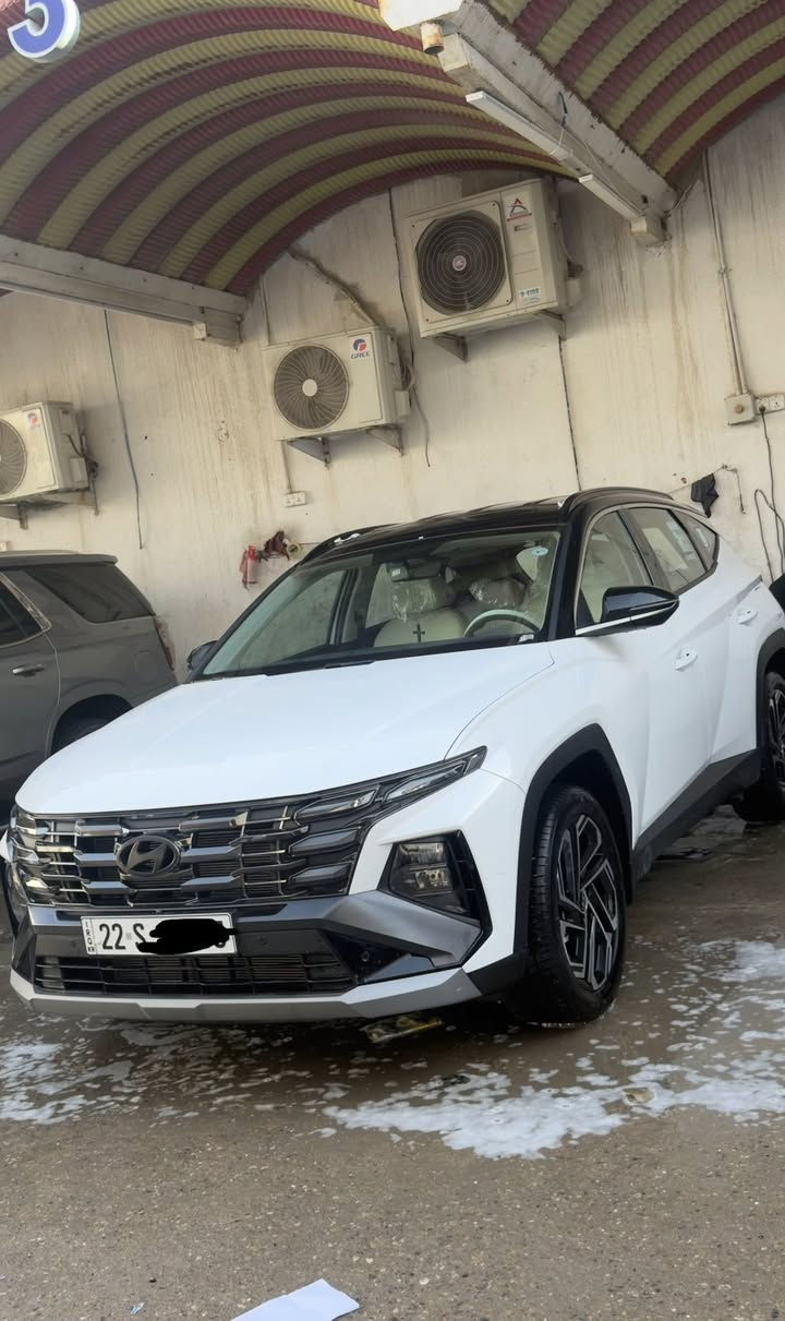 هونداي توسان 2025 تو كلر ماشية تلاثه الف فقط
بصمة تشغيل 
تشغيل عن بعد
عينة ديجيتل
بصمتين ابواب 
تبريد قطعتين 
تحكم ستيرن 
شاشة متصلة مع العينة 
كراسي اثنين كهرباء 
باب خلفي كهربائي 
تبريد بالكشنات 
شاحن وايرلس
قفل سرعة بالستيرن 
ويلكب كروم
مري شفط 
السيارة فول للاخير يعني وبعد بيها هواي مواصفات ما ذكرتها 
سعر 235 
للاستفسار الاتصال / ***********
