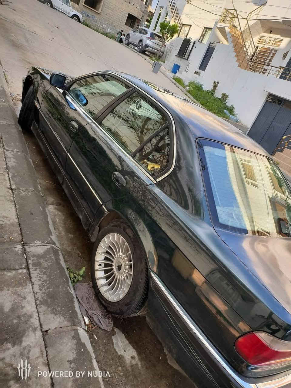 BMW E38 V8 3.5 
سەیارەکە گێڕی لەقوورس هەڵەسێ 
مەکینە ۳.٥ هەشت بستۆنی کەپسە کووشن جڵد و کارەبا و هیتەر ئاوێنە کارەباو ئەوتۆیە تەبرید ساردوو گەرم و دوزۆنە سیدی پۆکسە ساوند سیستەمە سڵایت چوارجام کارەبا بێ دەعم و بۆیاخی نیە  سوکان ڤۆلیۆمە  زۆر مواسەفاتی تر ئاڕمی هەولێرە بەس بەشەرت نییەم لە
سەیارەکە گێڕی تێک چوە ئاوا ئەفرۆشم لە سلێمانیم *********** wats up السليمانية, العراق
