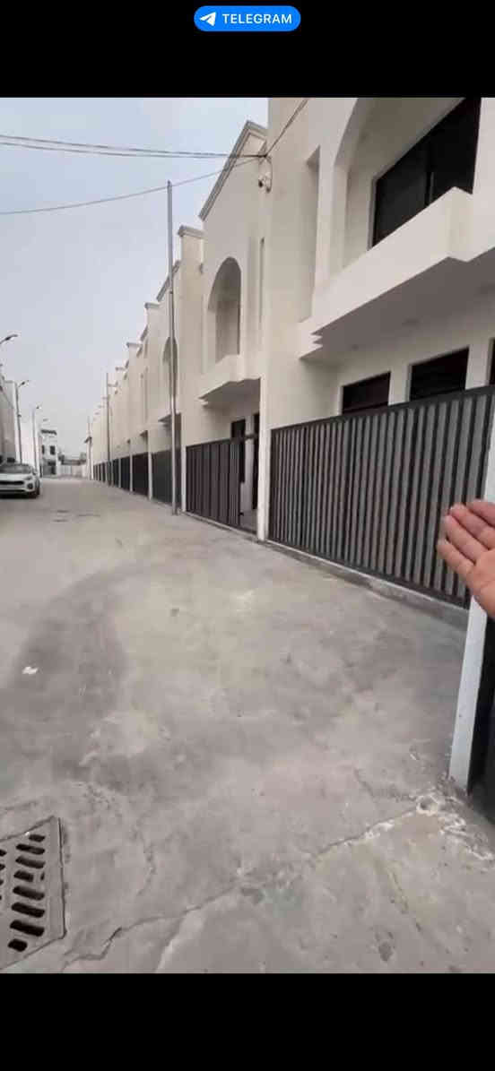 سلام عليكم ورحمه الله وبركاته
يعلن مجمع الدور البيضاء السكني 
  عن توفر وحدات سكنية مختلف المساحات وبأسعار تنافسية زراعي سند 25 قرار محكمة في منطقه الري بالقرب من منطقه الشباب ومنطقة المربع الذهبي ضمن مناطق بغداد / الكرخ موقع ممتاز جدآ تتراوح  المساحات :

60متر واجهة(6متر) نزال(10 متر) طابقين يحتوي هول+ استقبال + مطبخ +صحيات غرف نوم عدد 3
.....السعر 100 مليون ....

85 متر واجهه (6 متر ) طابقين يحتوي ع هول +استقبال +مطبخ+صحيات+غرف نوم عدد 3 
السعر ١٢٠ مليون  

90متر واجهة(6 متر) نزال(15 متر) طابقين يحتوي هول + استقبال+ مطبخ+صحيات غرف نوم عدد 3 
..... السعر ١٢٥ مليون .....

115متر واجهة (7 متر) نزال(17.5متر) طابقين يحتوي هول+استقبال+ مطبخ +صحيات + غرف نوم عدد 4
....السعر  ١٤٥ مليون .....

135 متر واجهة (7.6 متر) نزال(18 متر) طابقين يحتوي هول +استقبال + مطبخ + صحيات + غرف نوم عدد 4
..... السعر 165 مليون .....

علمآ المجمع كامل الخدمات( ماء +كهرباء + مجاري+ تبليط وبوابات دخول نضام سكيورتي) وبالقرب من المربع الذهبي : اغتنم الفرصة موقع ممتاز واسعار مناسبة جدآ
الاستفسار ***********

0790 680 4831
